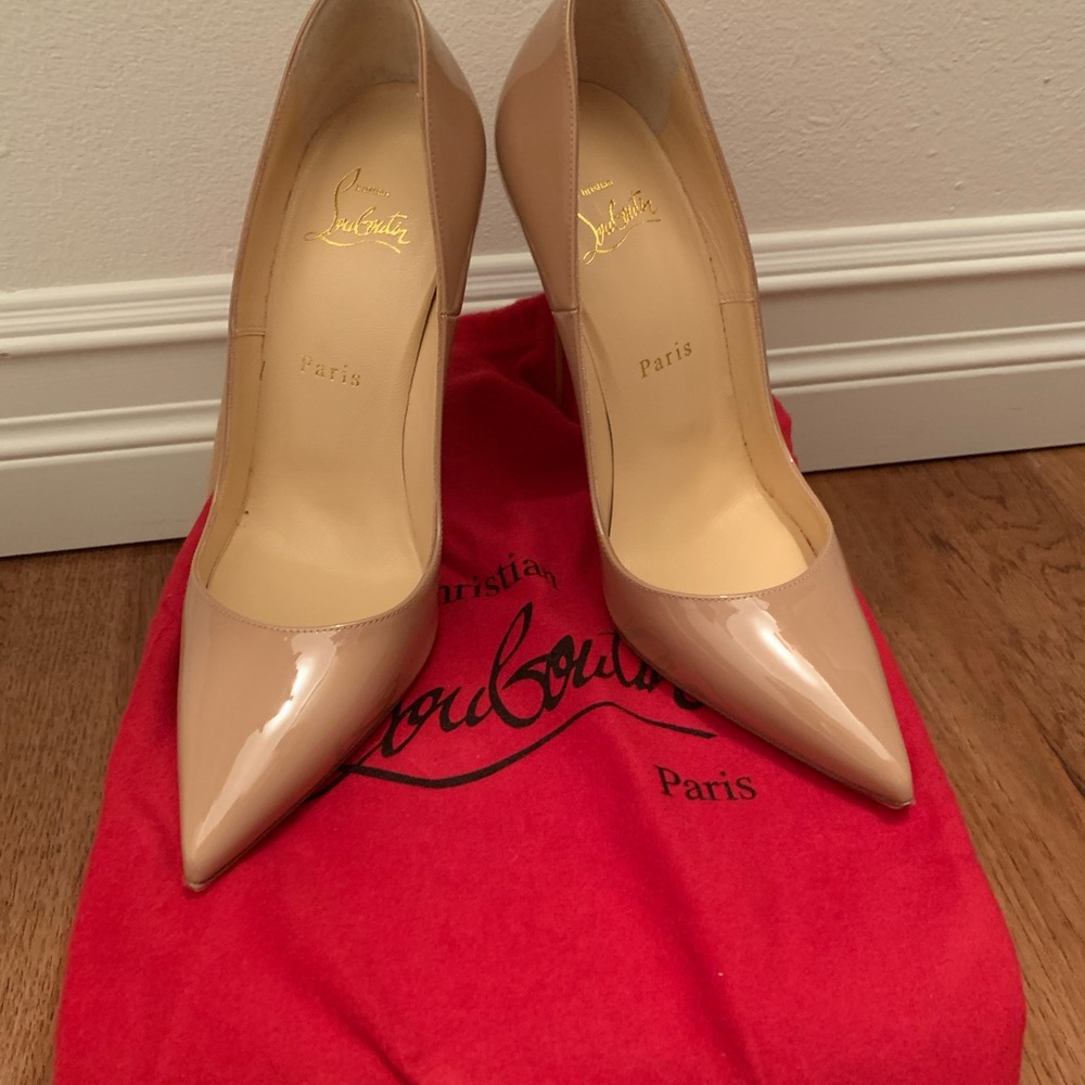 Christian louboutin Size 37.5
